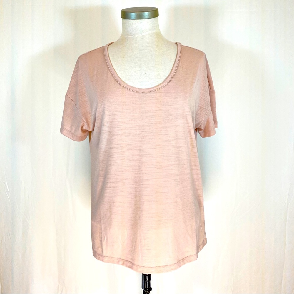 NWT! Nike Yoga T-shirt, size Medium
